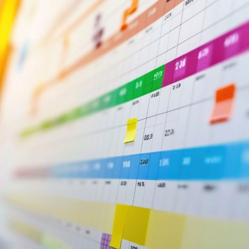 Plano mensal de marketing: rotina de decisão para não agir no improviso